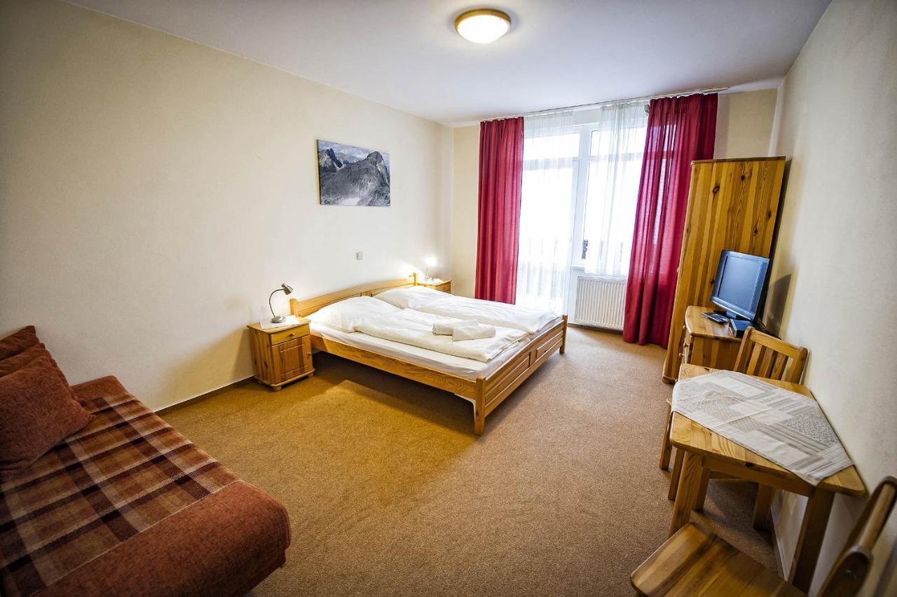 Privat Galfy Hotel Vysoke Tatry Exterior photo